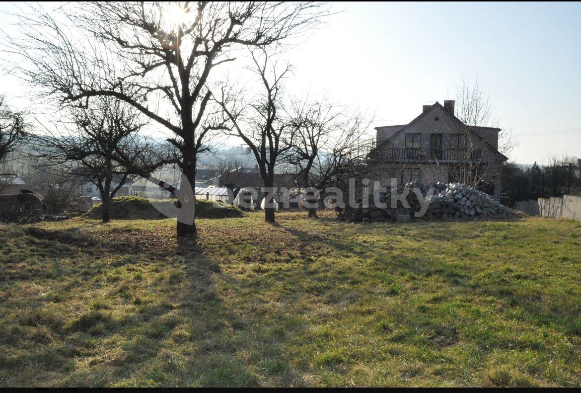 Predaj pozemku 1.040 m², Nový Knín, Středočeský kraj