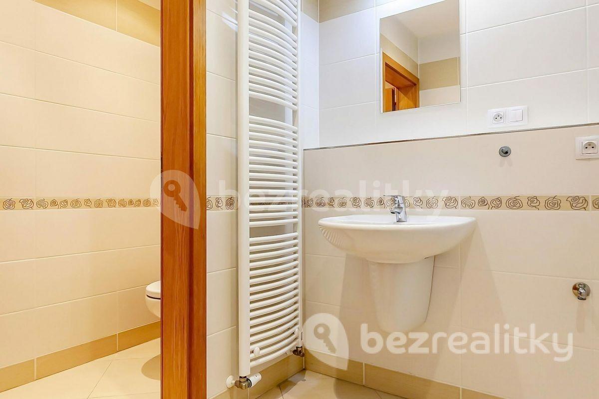 Predaj bytu 1-izbový 43 m², Hornoměcholupská, Praha, Praha