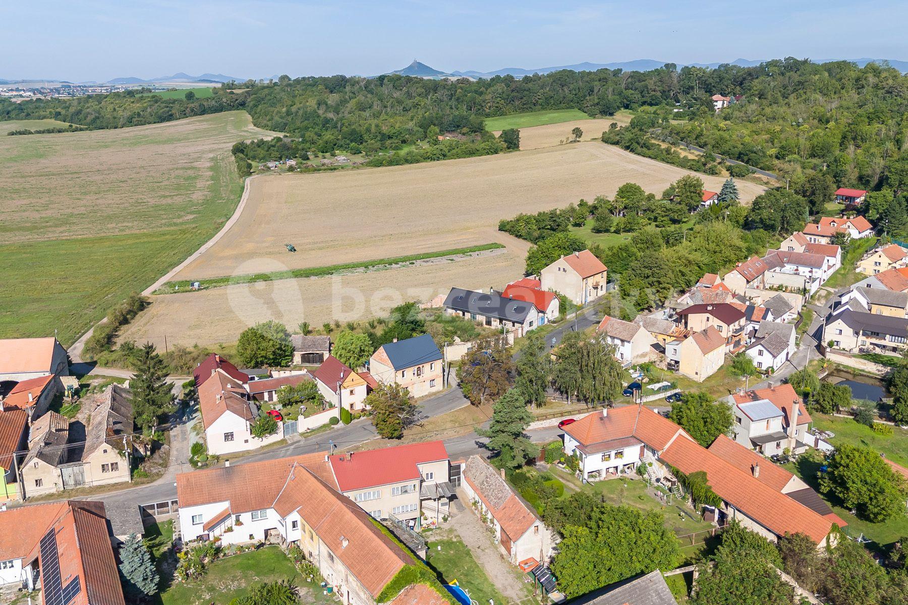 Predaj domu 125 m², pozemek 206 m², Břežany nad Ohří, Budyně nad Ohří, Ústecký kraj