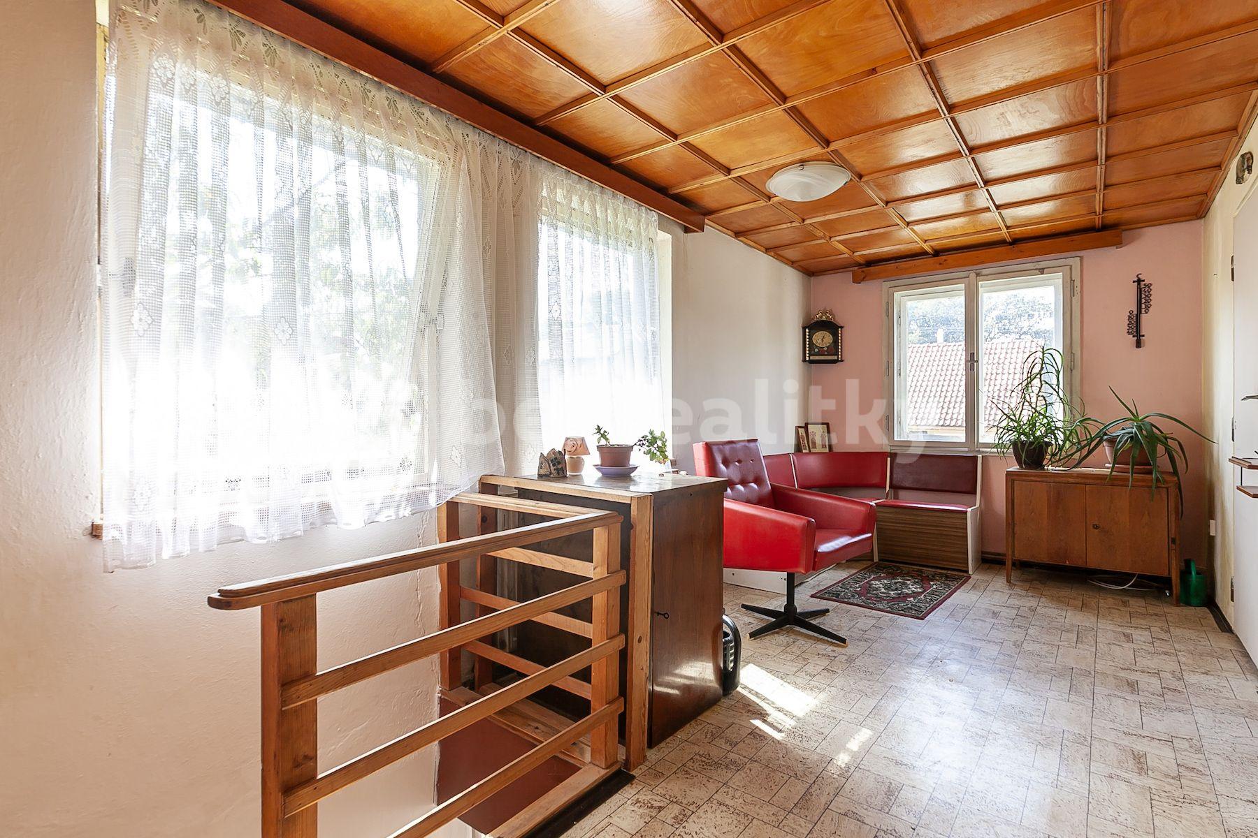 Predaj rekreačného objektu 72 m², pozemek 388 m², Osadní, Babice, Středočeský kraj