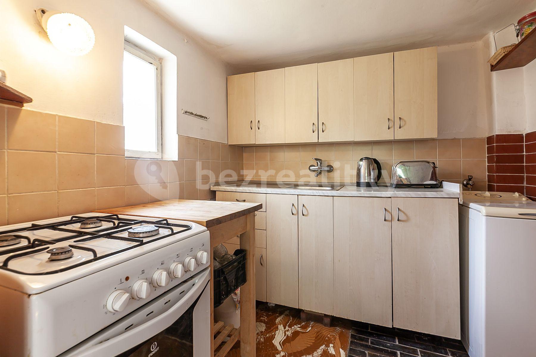 Predaj rekreačného objektu 72 m², pozemek 388 m², Osadní, Babice, Středočeský kraj