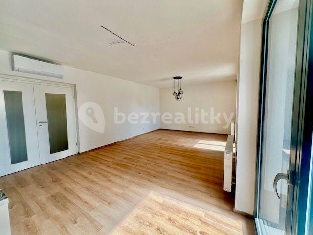 Prenájom bytu 5-izbový 250 m², Podbělohorská, Praha, Praha