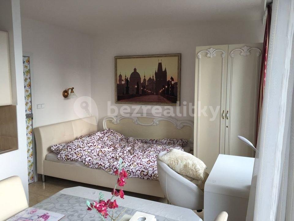 Predaj bytu 3-izbový 68 m², Plamínkové, Praha, Praha