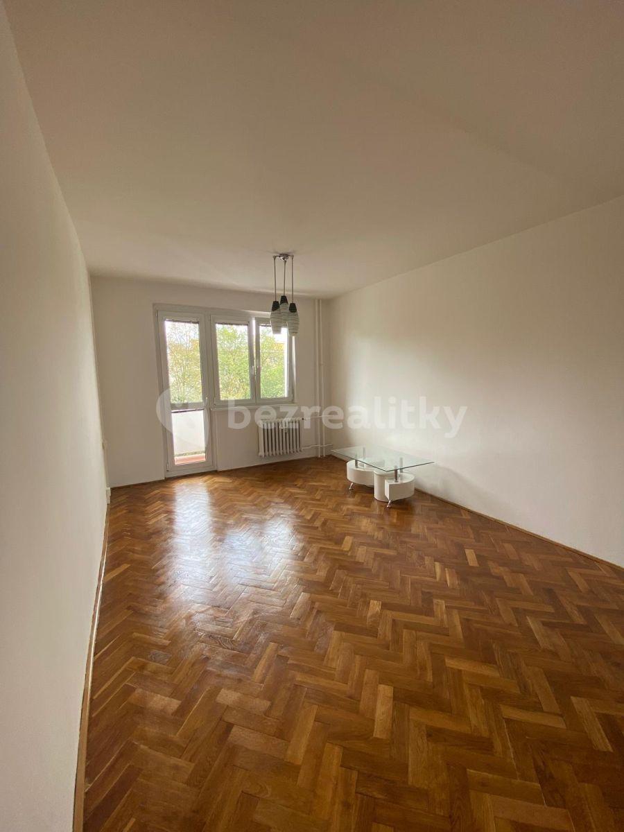 Prenájom bytu 3-izbový 76 m², Budovatelů, Karlovy Vary, Karlovarský kraj