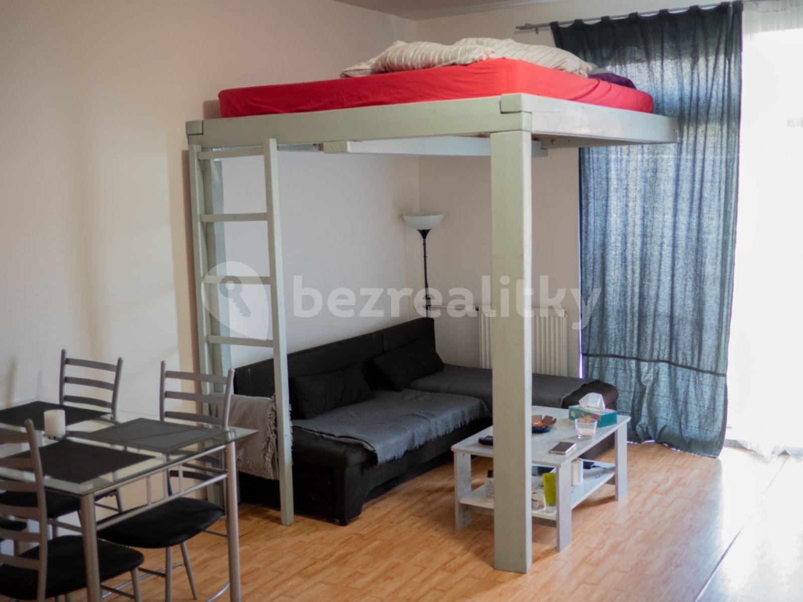 Prenájom bytu 1-izbový 35 m², Okružní, Blansko, Jihomoravský kraj