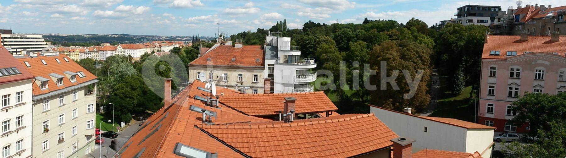 Prenájom bytu 4-izbový 118 m², Šlikova, Praha, Praha