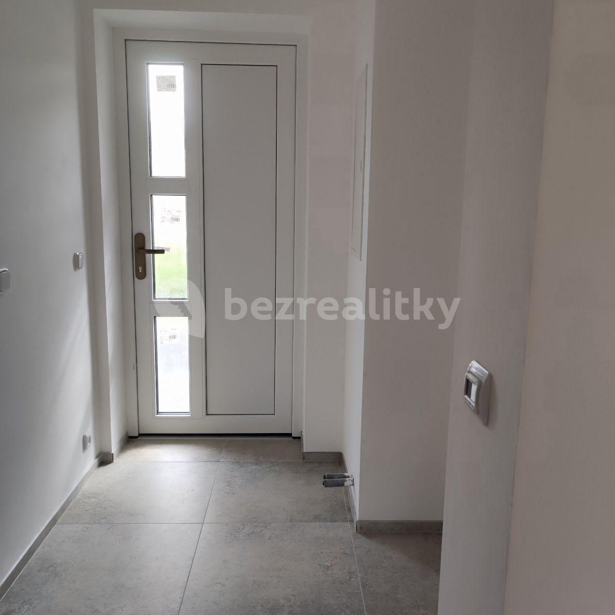 Predaj domu 200 m², pozemek 1.300 m², Stříbrná Skalice, Středočeský kraj