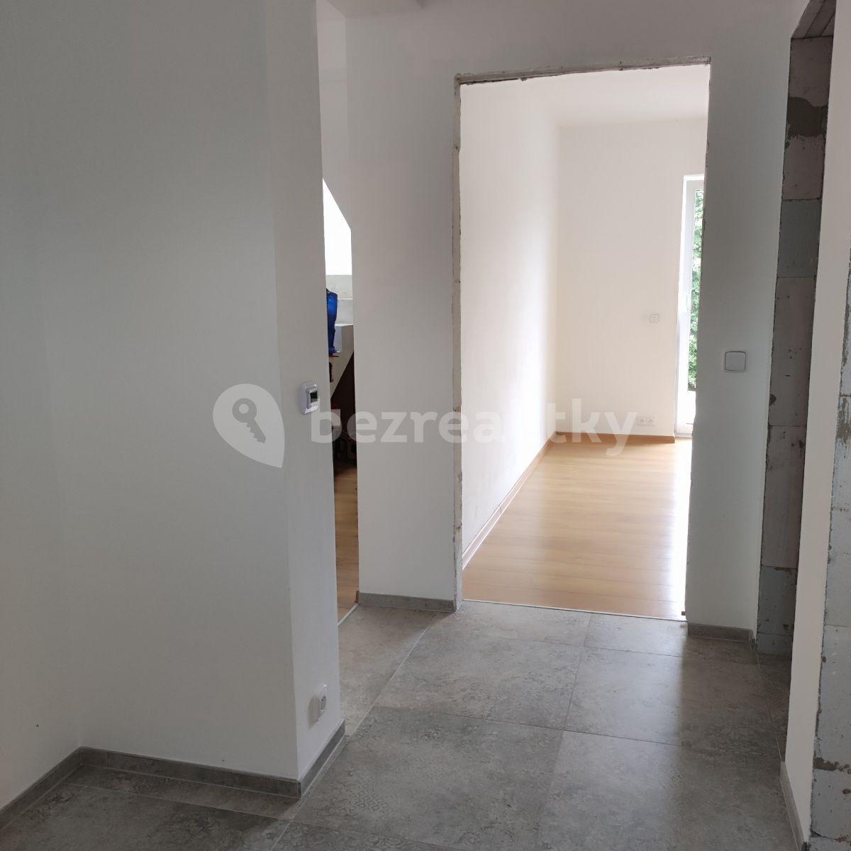 Predaj domu 200 m², pozemek 1.300 m², Stříbrná Skalice, Středočeský kraj