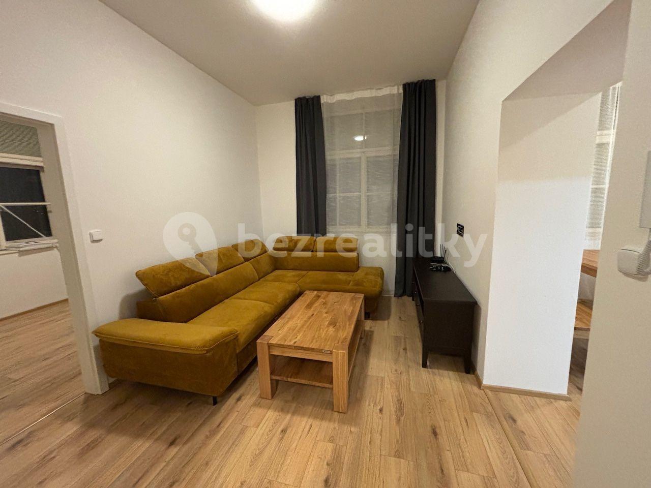 Prenájom bytu 3-izbový 64 m², Sušilova, Třebíč, Kraj Vysočina