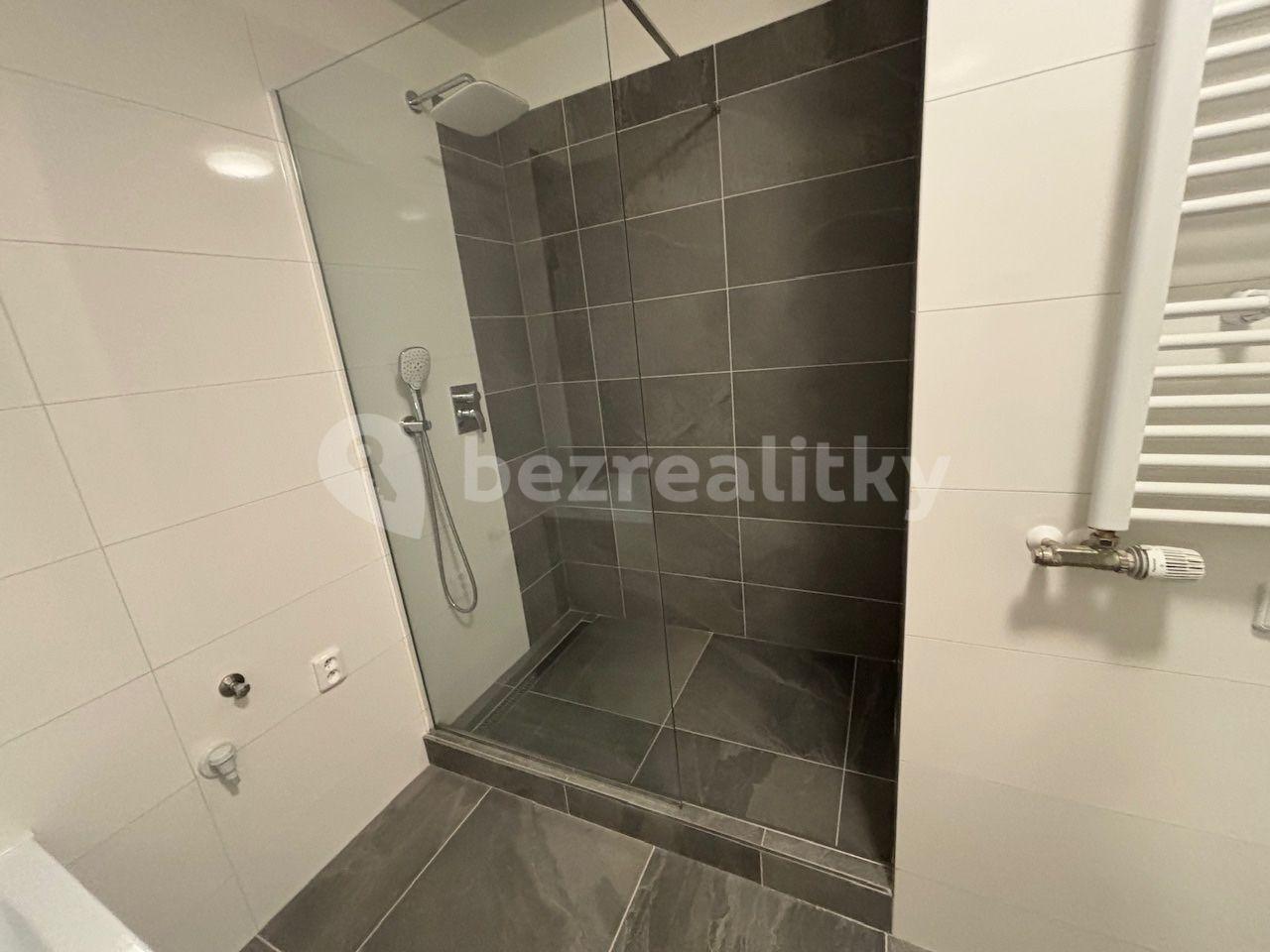 Prenájom bytu 3-izbový 64 m², Sušilova, Třebíč, Kraj Vysočina