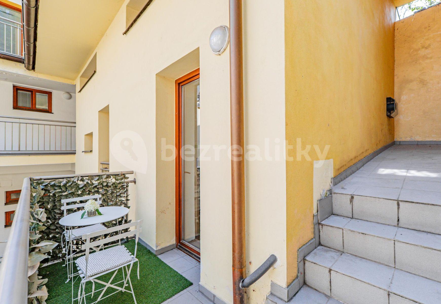 Predaj bytu 3-izbový 55 m², Radlická, Praha, Praha