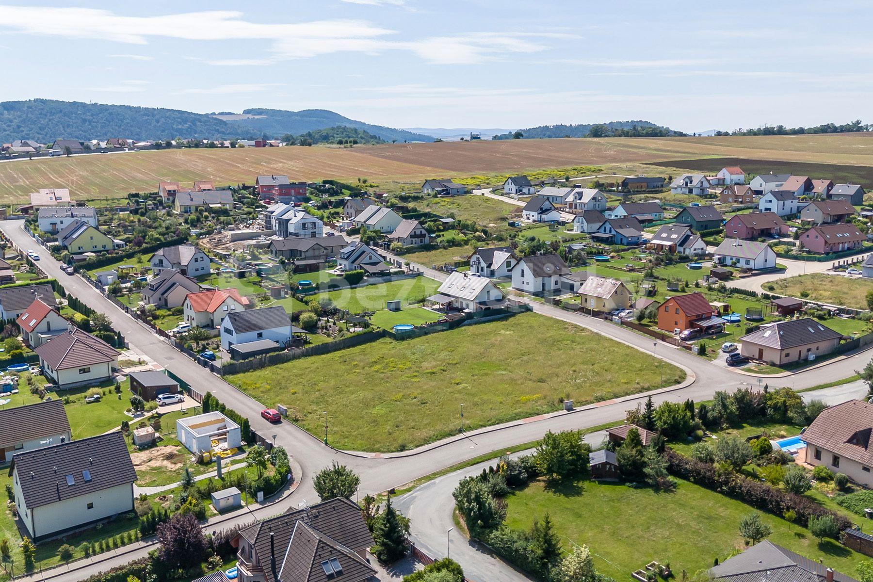 Predaj pozemku 1.872 m², Trubín, Trubín, Středočeský kraj