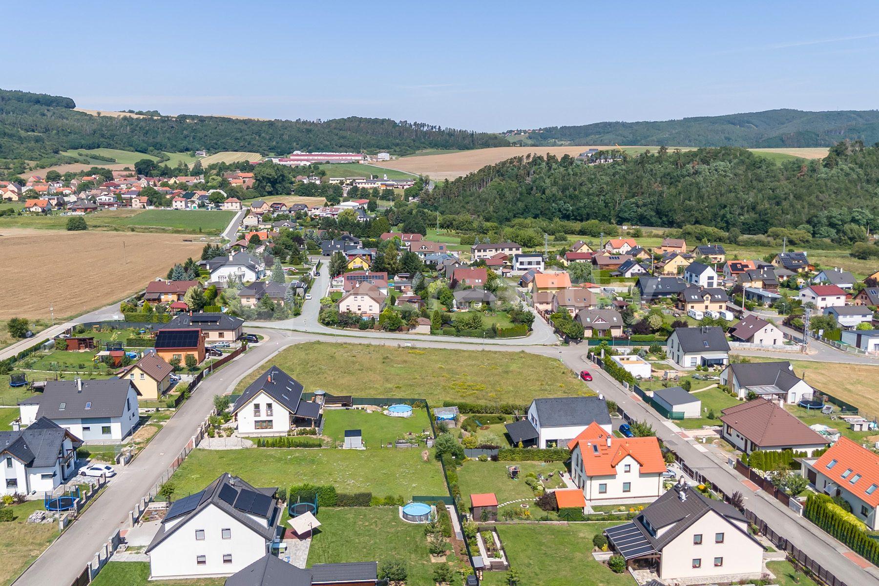 Predaj pozemku 1.872 m², Trubín, Trubín, Středočeský kraj