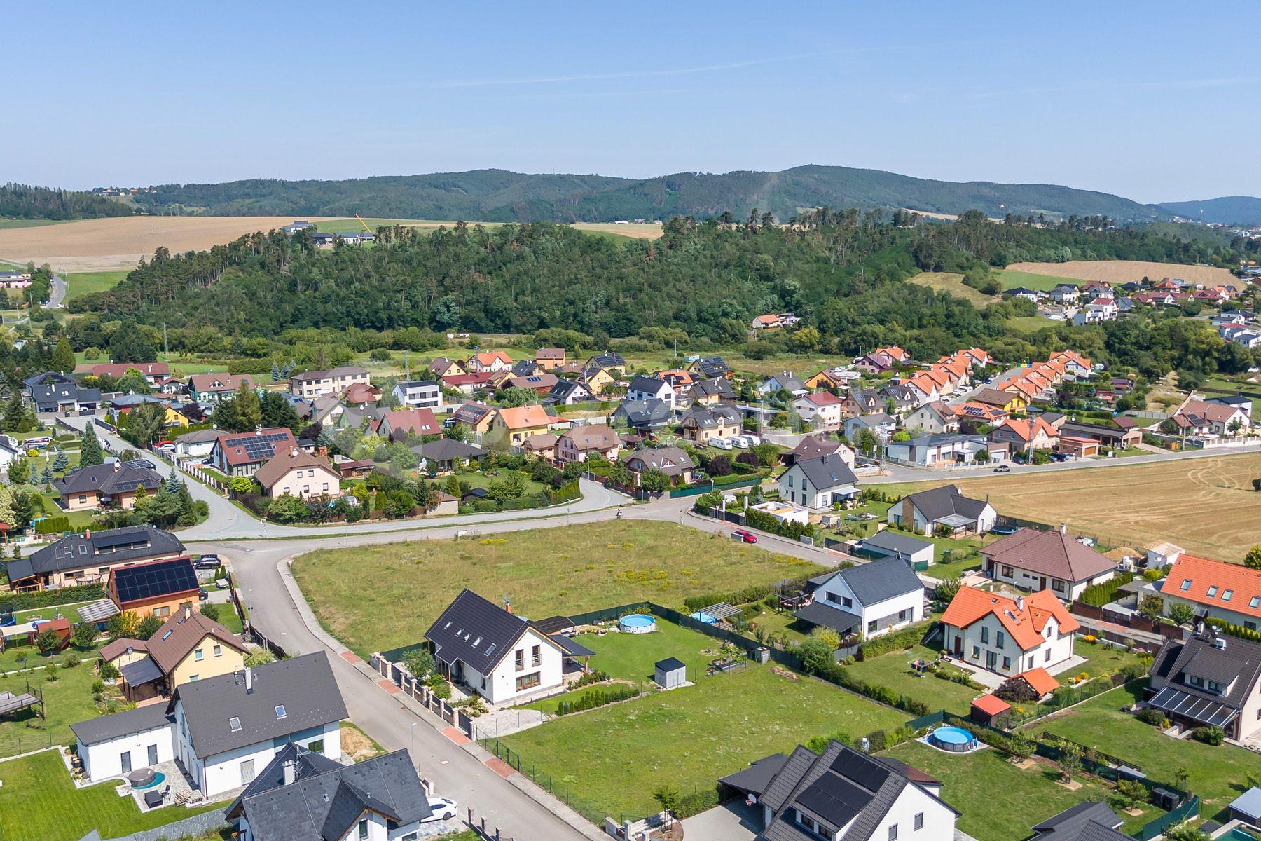 Predaj pozemku 1.872 m², Trubín, Trubín, Středočeský kraj