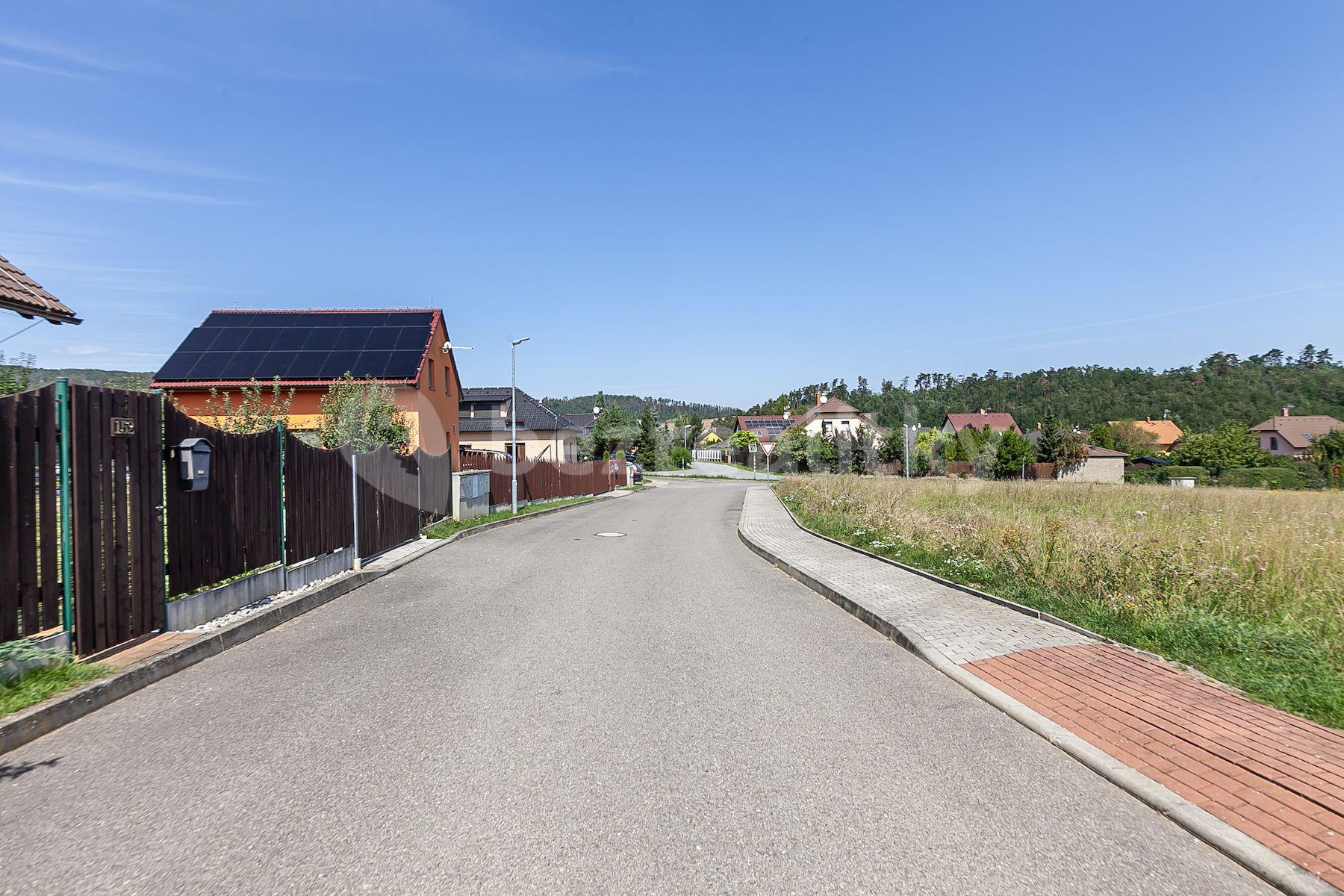 Predaj pozemku 1.872 m², Trubín, Trubín, Středočeský kraj