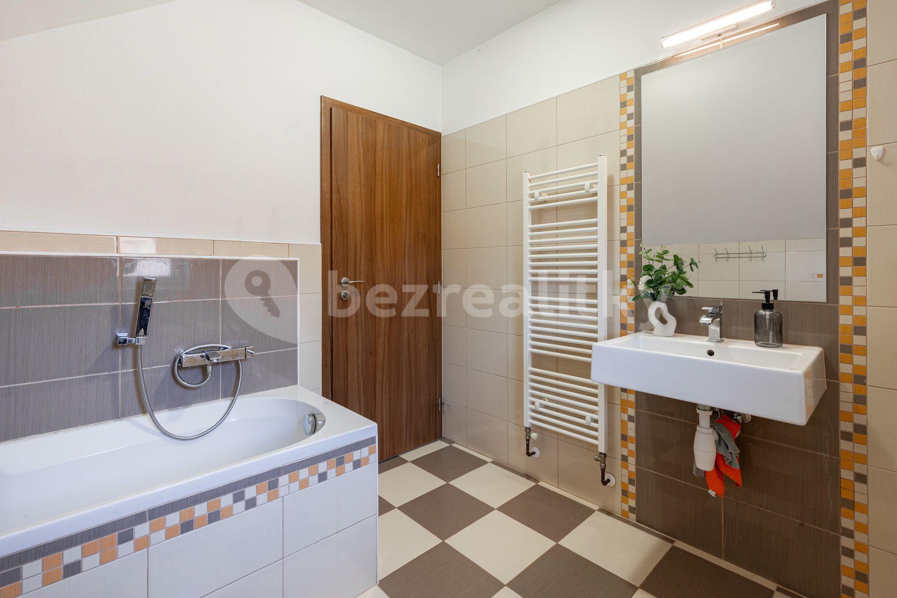 Predaj domu 115 m², pozemek 1.154 m², Choceradská, Svojetice, Středočeský kraj