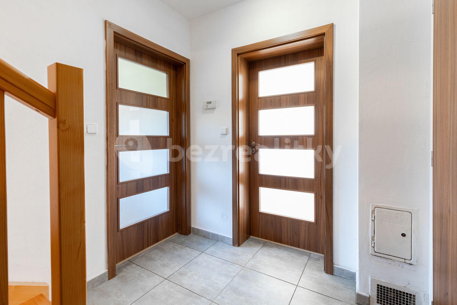 Predaj domu 115 m², pozemek 1.154 m², Choceradská, Svojetice, Středočeský kraj