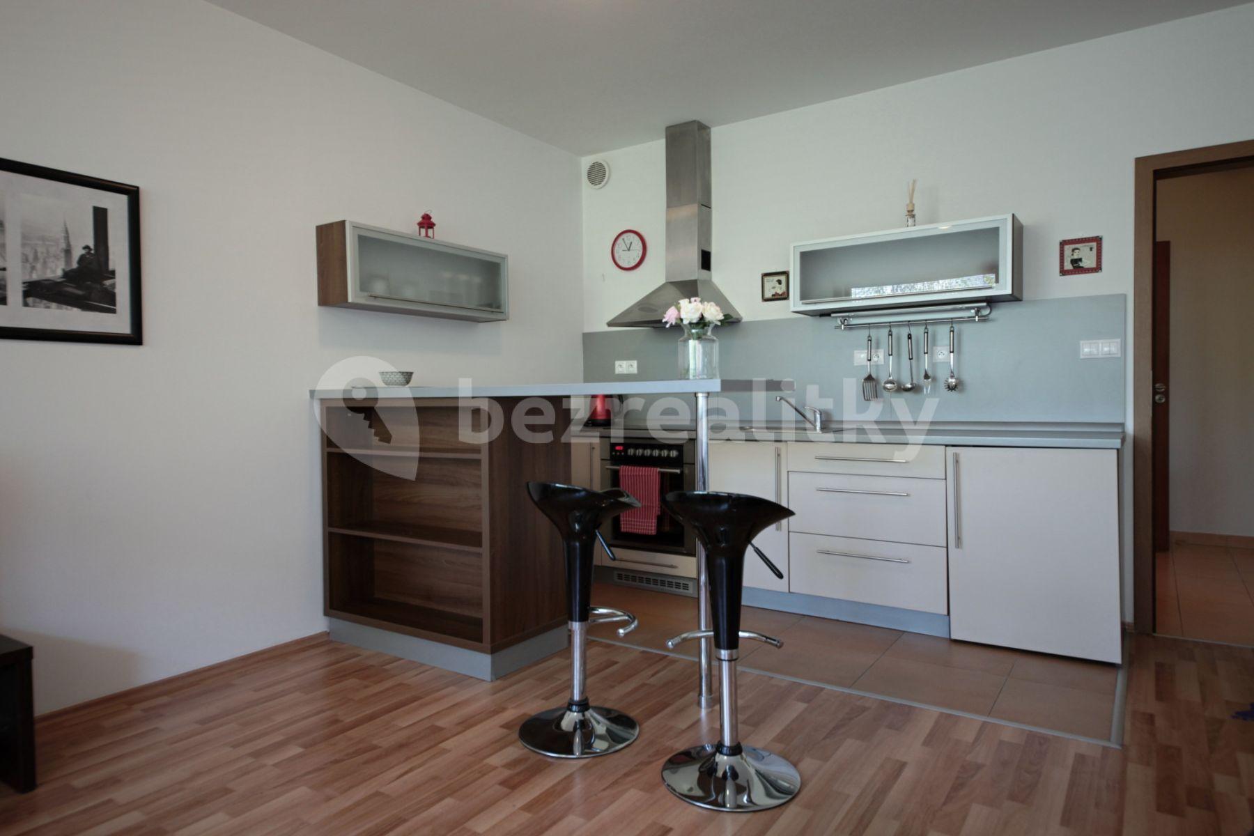 Prenájom bytu 2-izbový 40 m², Babická, Praha, Praha