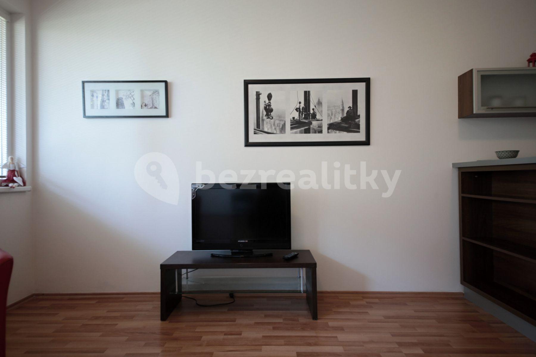 Prenájom bytu 2-izbový 40 m², Babická, Praha, Praha