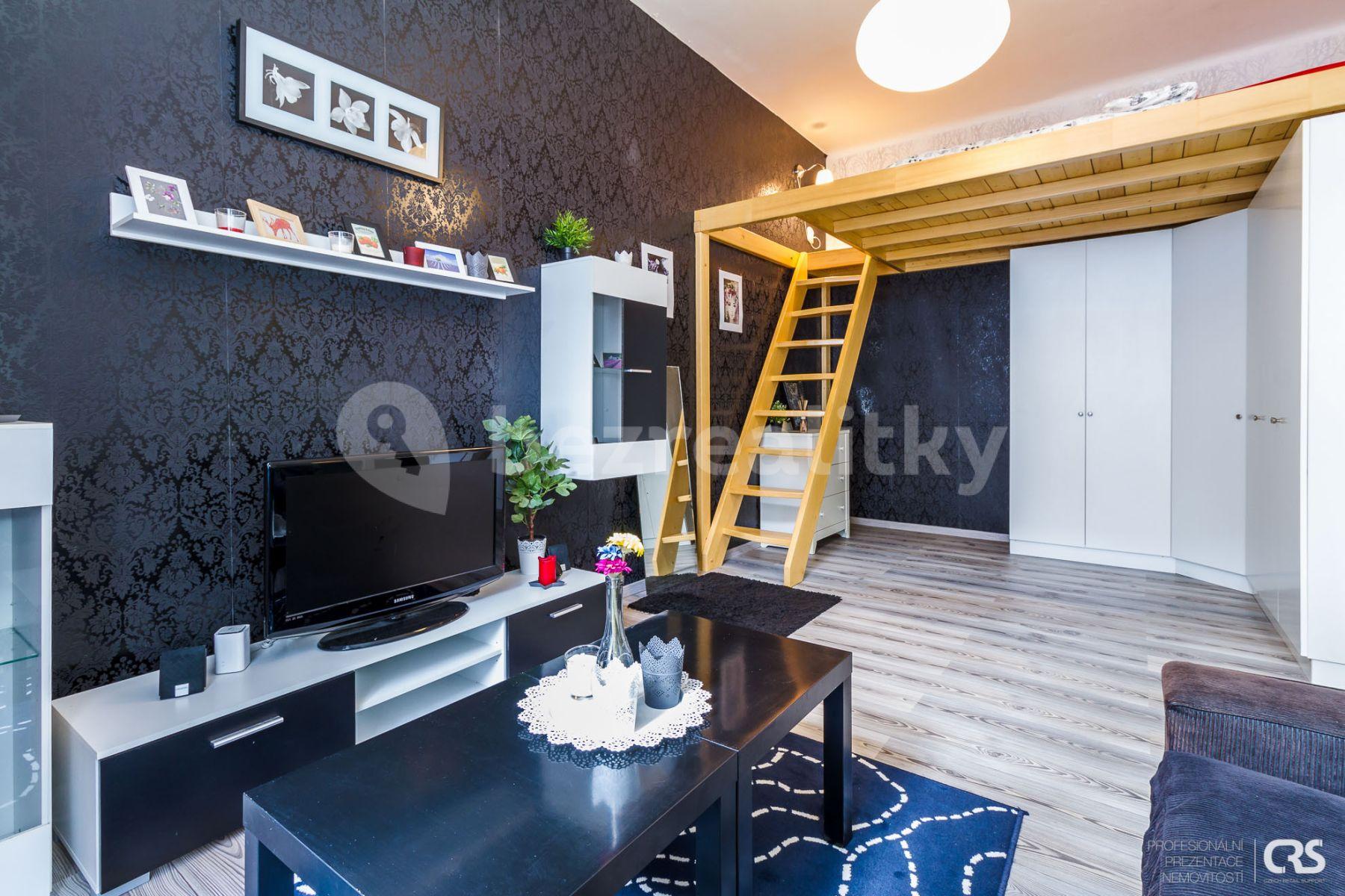 Prenájom bytu 2-izbový 43 m², Cimburkova, Praha, Praha