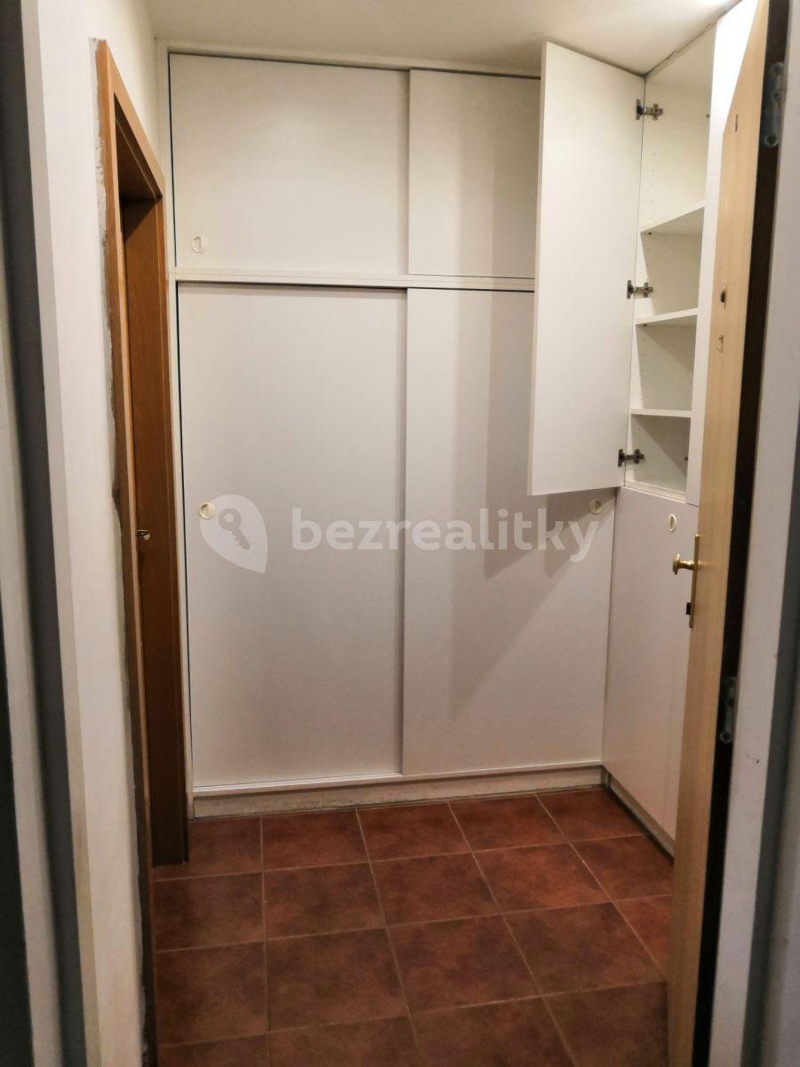 Prenájom bytu 3-izbový 72 m², Na Ořechovce, Praha, Praha