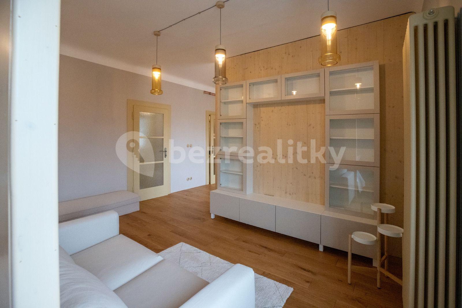 Prenájom bytu 2-izbový 53 m², Sokolovská, Praha, Praha