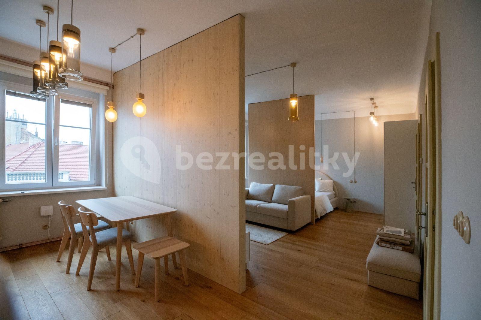 Prenájom bytu 2-izbový 53 m², Sokolovská, Praha, Praha