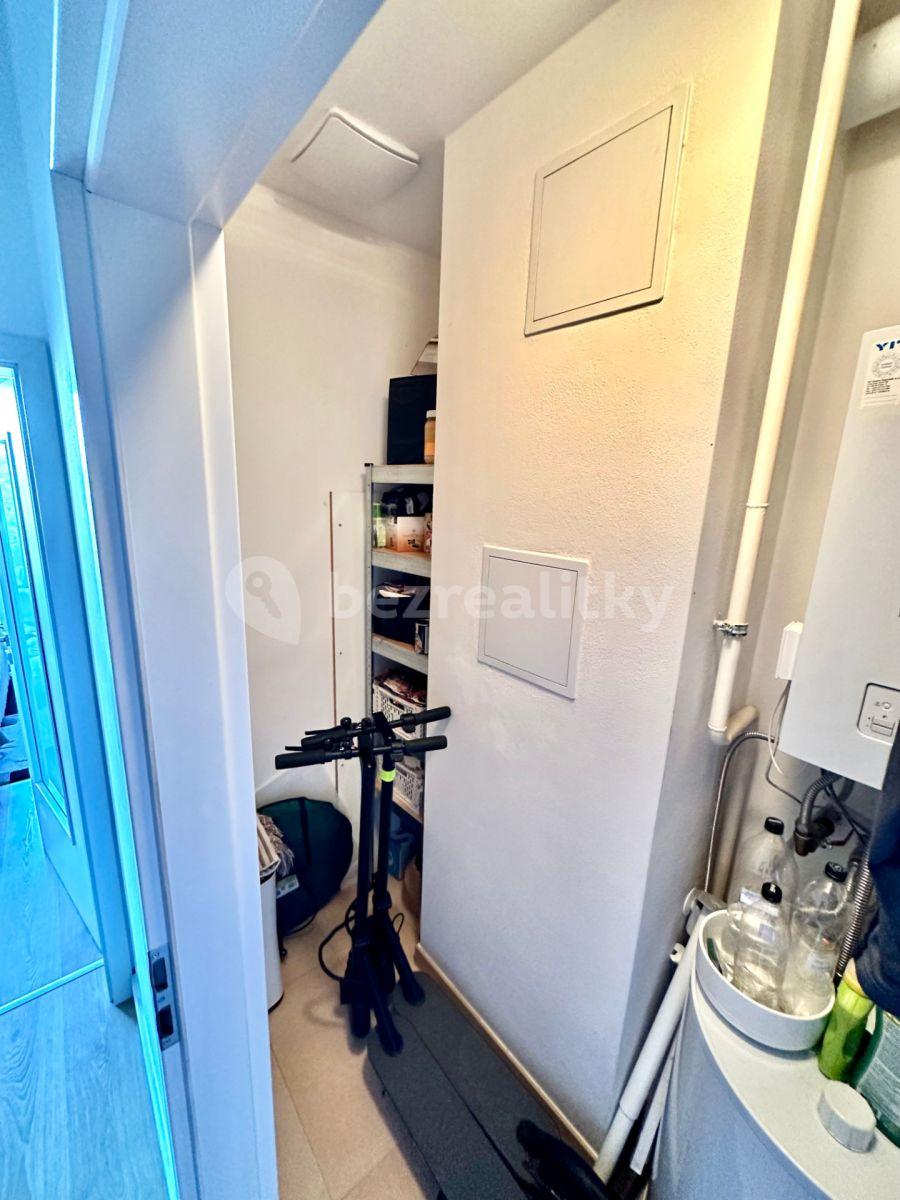 Predaj bytu 2-izbový 62 m², Chlupáčova, Praha, Praha