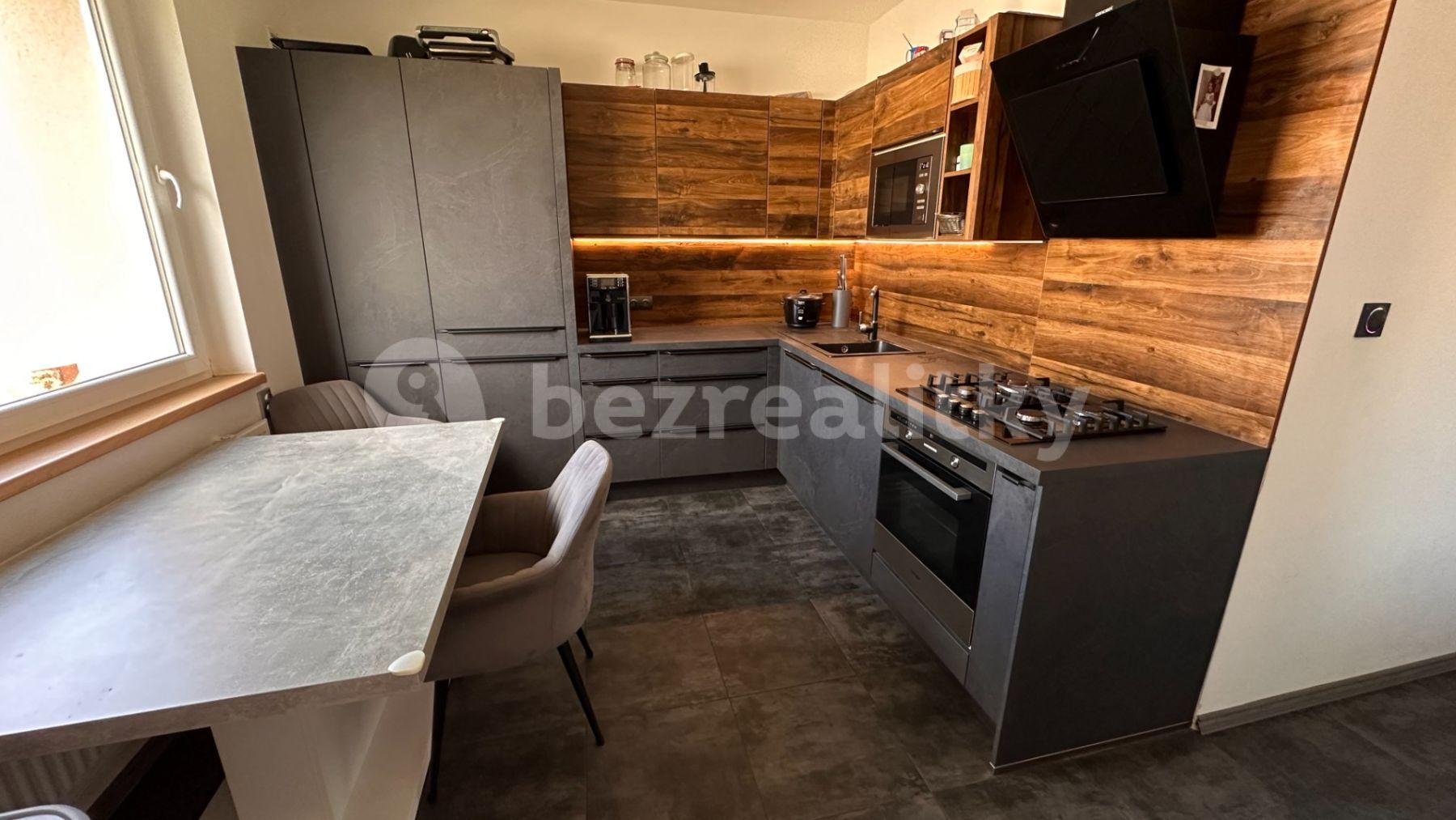 Predaj bytu 4-izbový 80 m², Sportovní, Loket, Karlovarský kraj