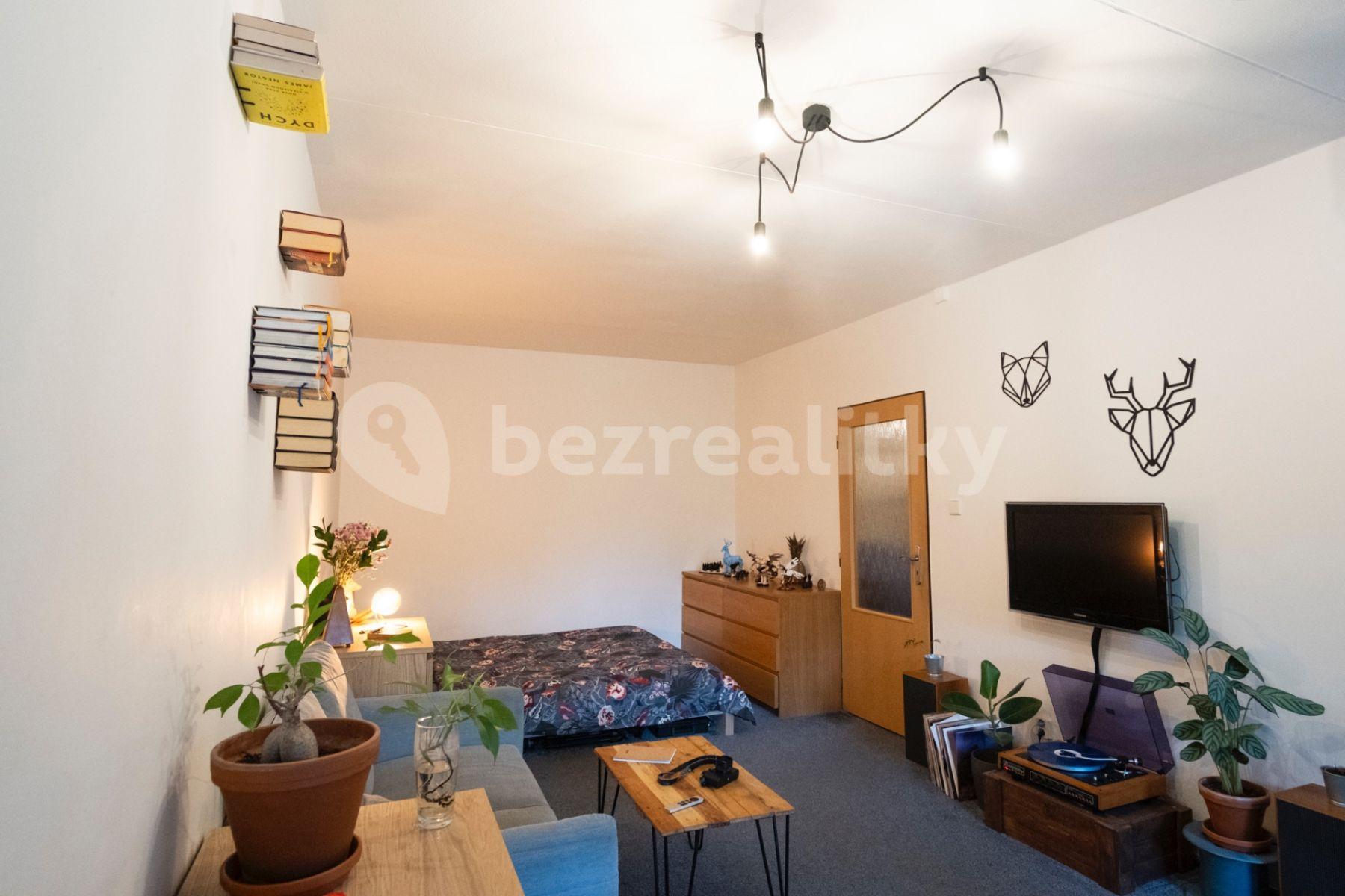 Prenájom bytu 1-izbový 45 m², Cíglerova, Praha, Praha