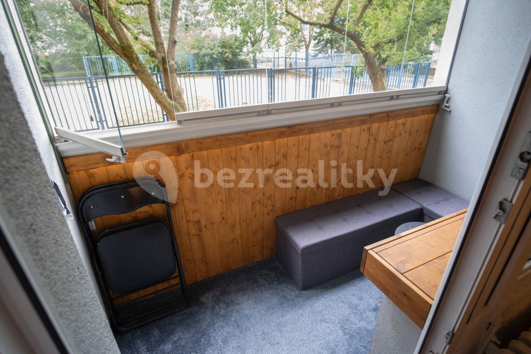 Prenájom bytu 1-izbový 45 m², Cíglerova, Praha, Praha