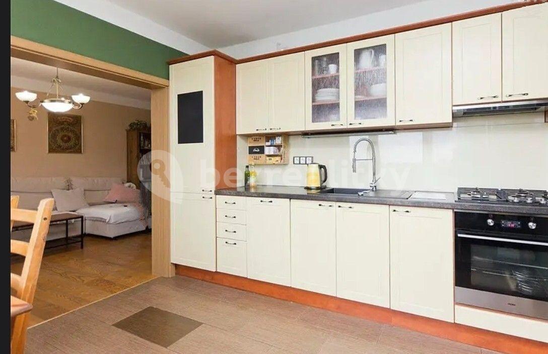 Predaj bytu 3-izbový 76 m², Tuklatská, Praha, Praha