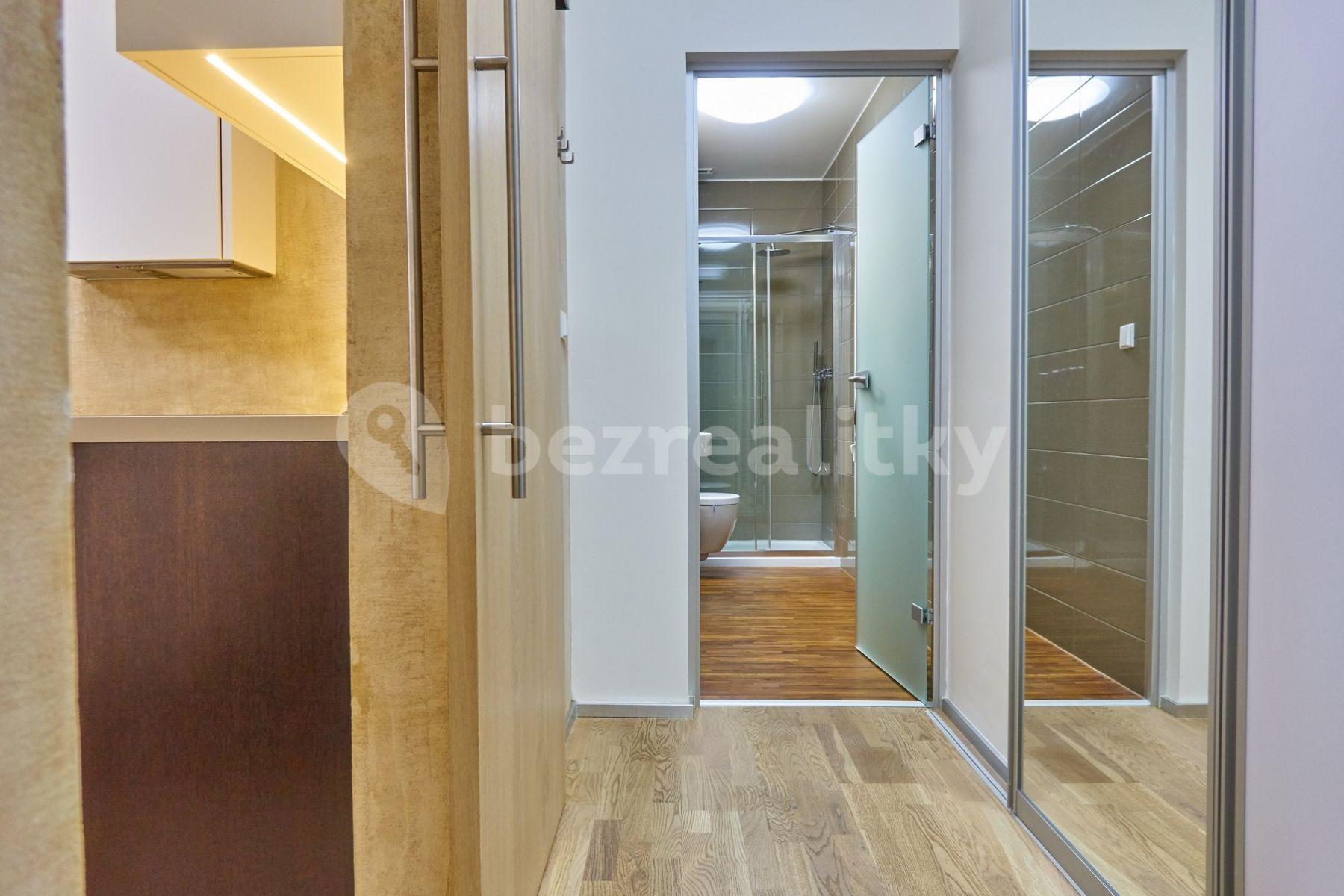 Prenájom bytu 2-izbový 48 m², Velvarská, Praha, Praha