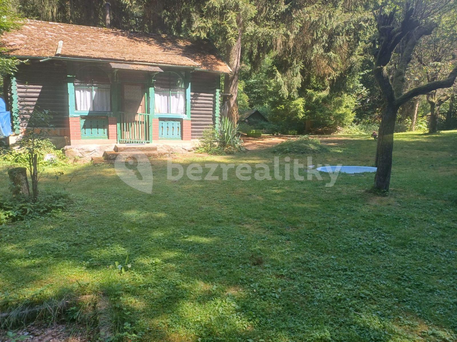 Predaj rekreačného objektu 50 m², pozemek 2.000 m², Chocerady, Středočeský kraj