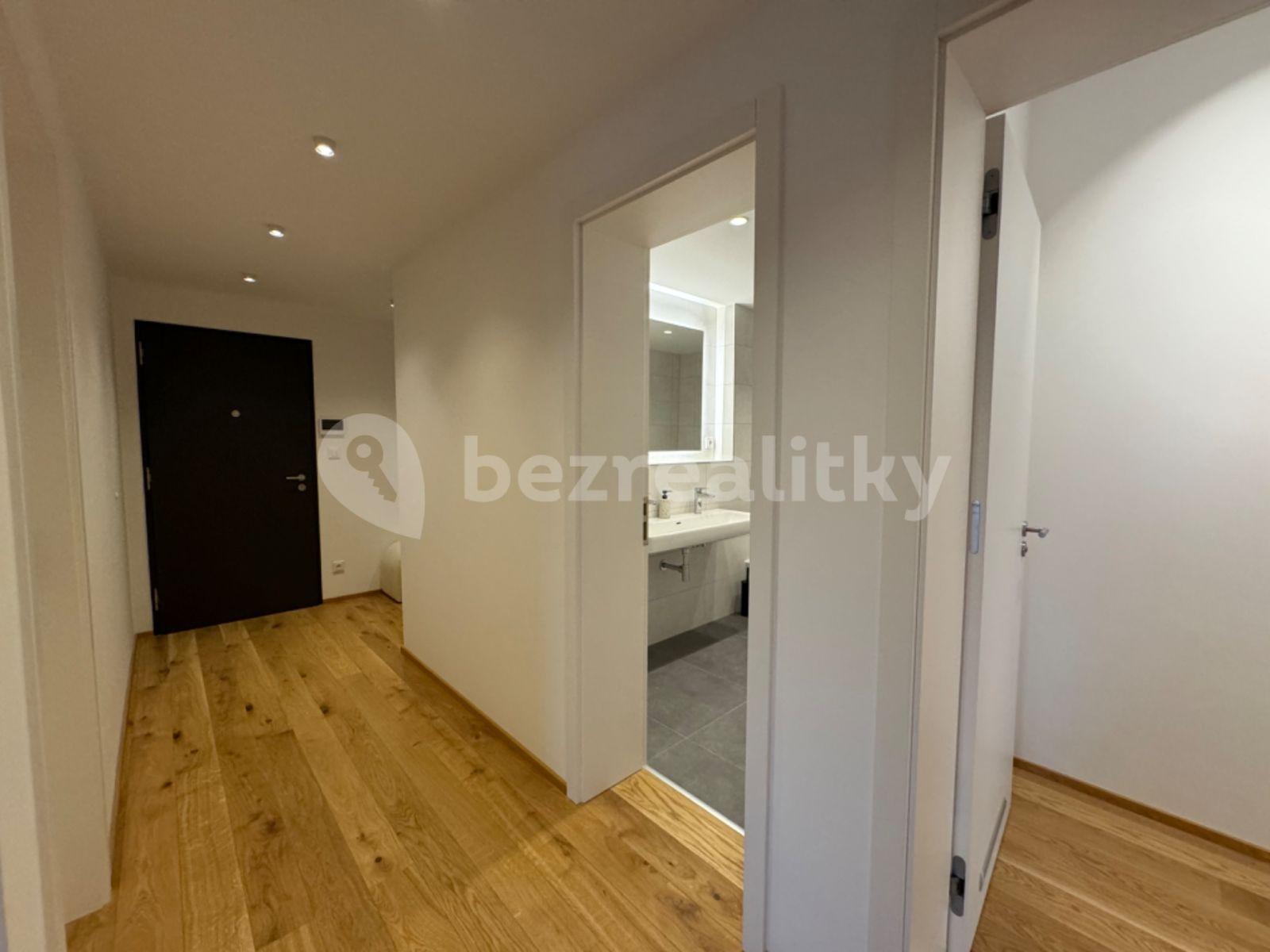 Prenájom bytu 3-izbový 94 m², Sokolova, Praha, Praha