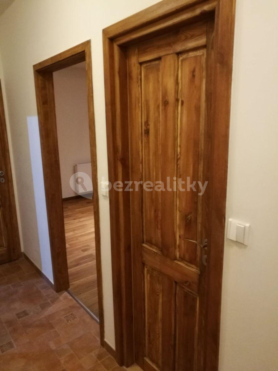 Prenájom bytu 2-izbový 53 m², Nad Údolím, Husinec, Středočeský kraj