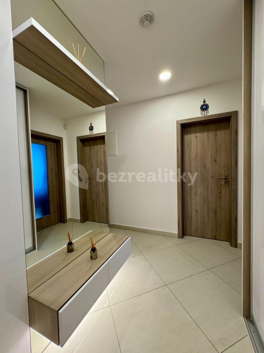 Predaj bytu 2-izbový 74 m², Petrohradská, Praha, Praha