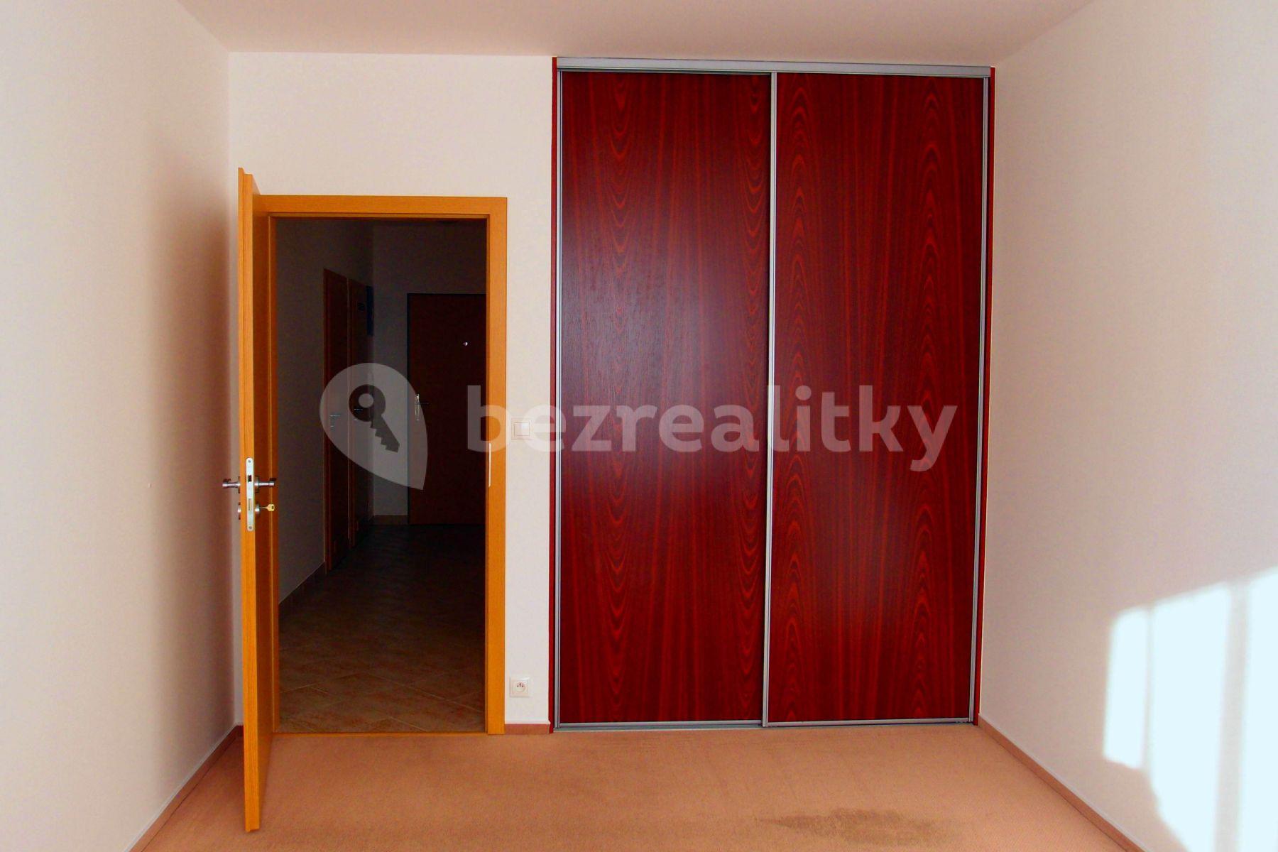 Prenájom bytu 2-izbový 65 m², Praha, Praha