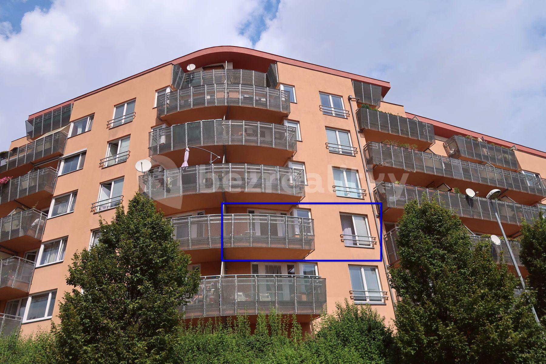 Prenájom bytu 2-izbový 65 m², Praha, Praha