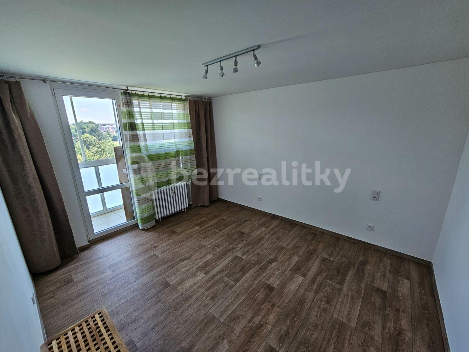 Prenájom bytu 3-izbový 71 m², U trati, Jičín, Královéhradecký kraj