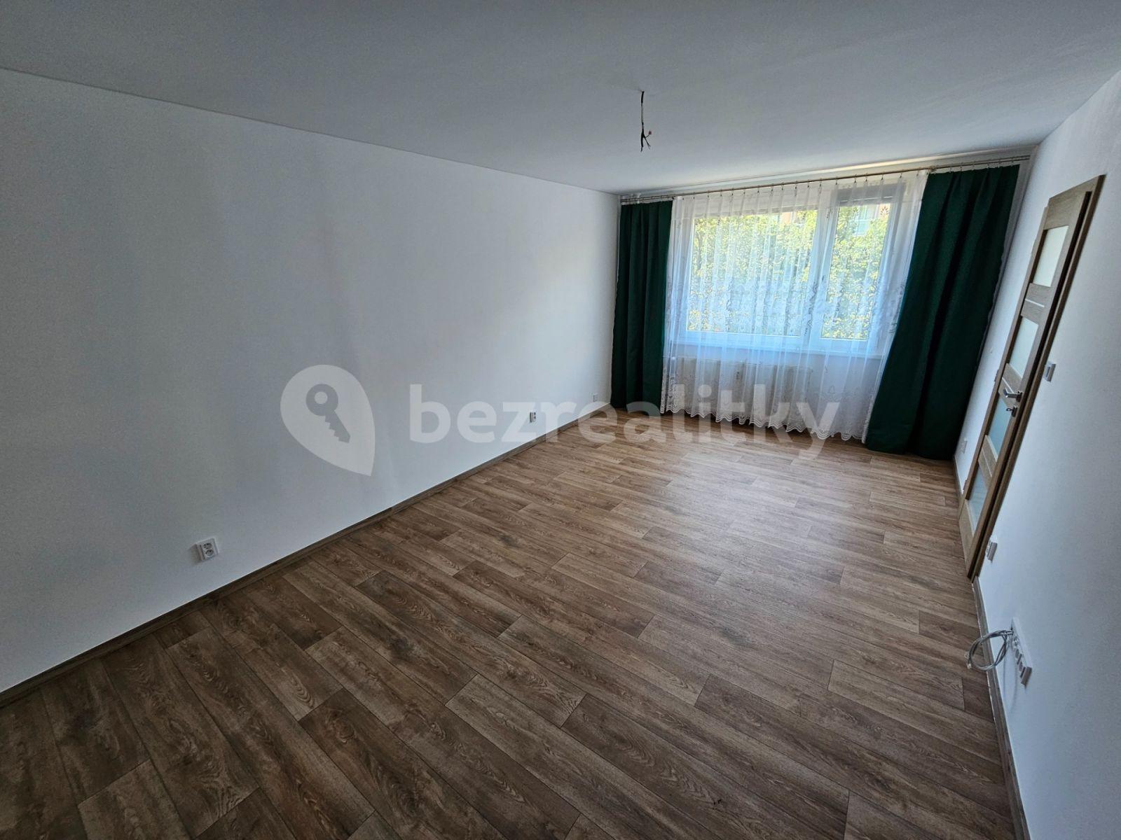 Prenájom bytu 3-izbový 71 m², U trati, Jičín, Královéhradecký kraj