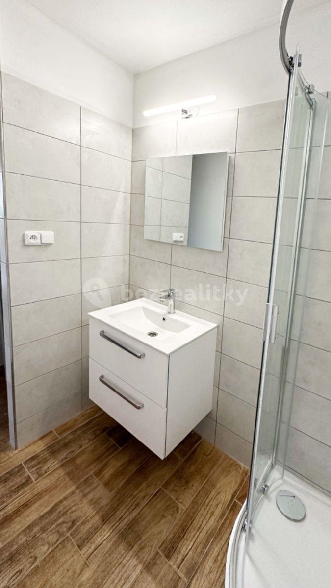 Prenájom bytu 2-izbový 52 m², Kainarova, Přerov, Olomoucký kraj