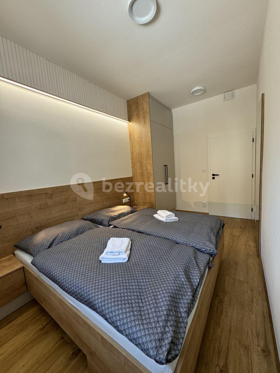 Prenájom bytu 3-izbový 54 m², Tišnovská, Brno, Jihomoravský kraj