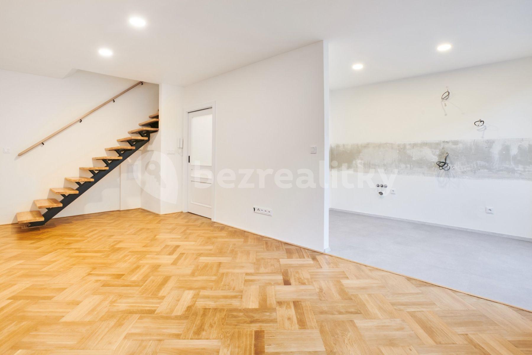 Predaj bytu 3-izbový 84 m², Bulharská, Praha, Praha