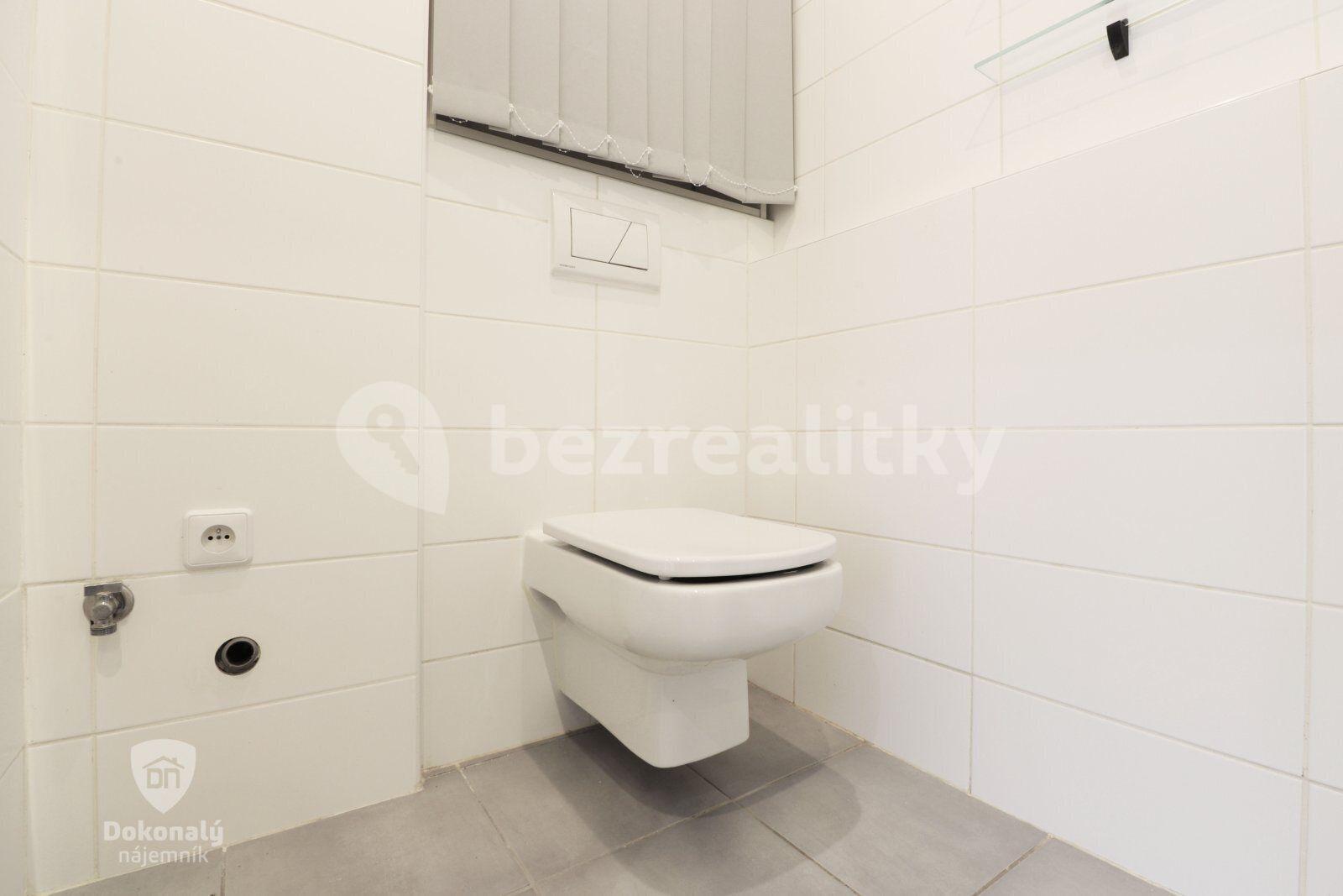 Prenájom bytu 2-izbový 34 m², Švermova, Beroun, Středočeský kraj