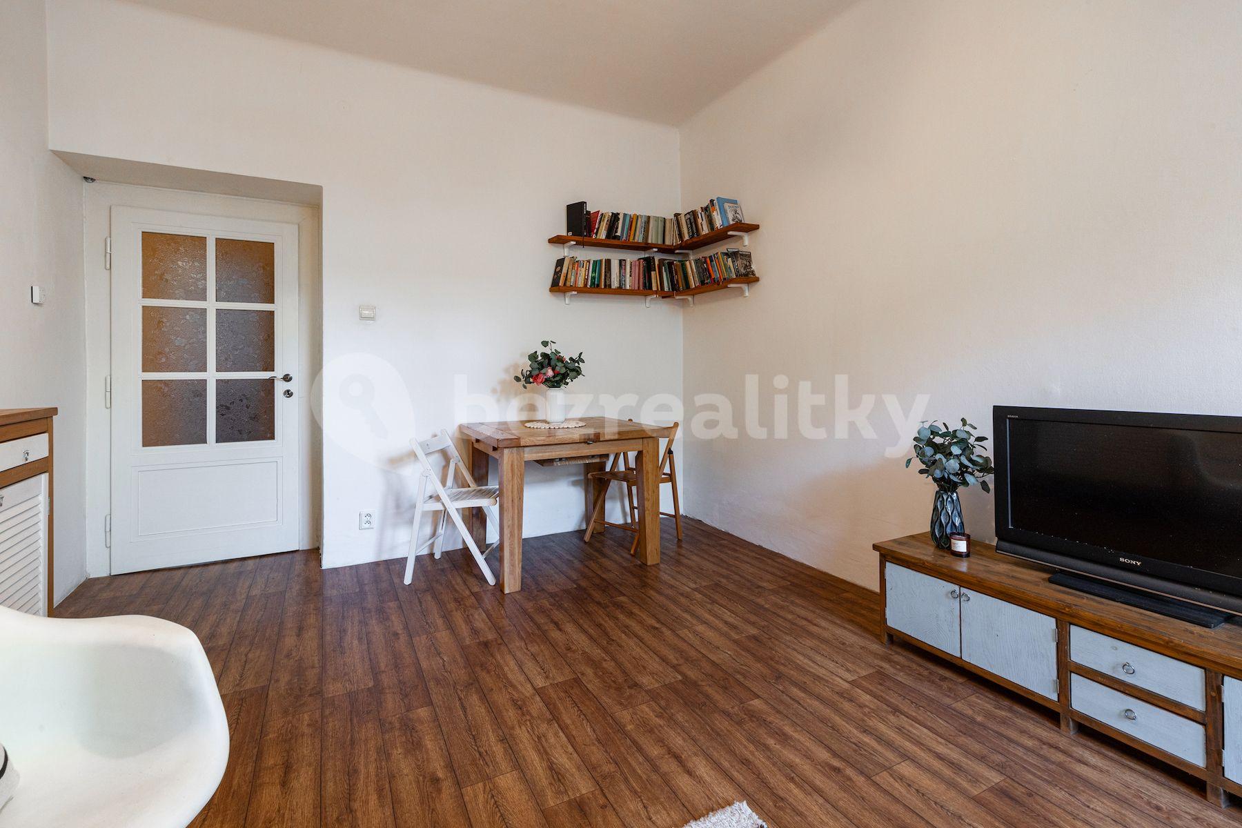 Predaj bytu 2-izbový 53 m², Komunardů, Praha, Praha