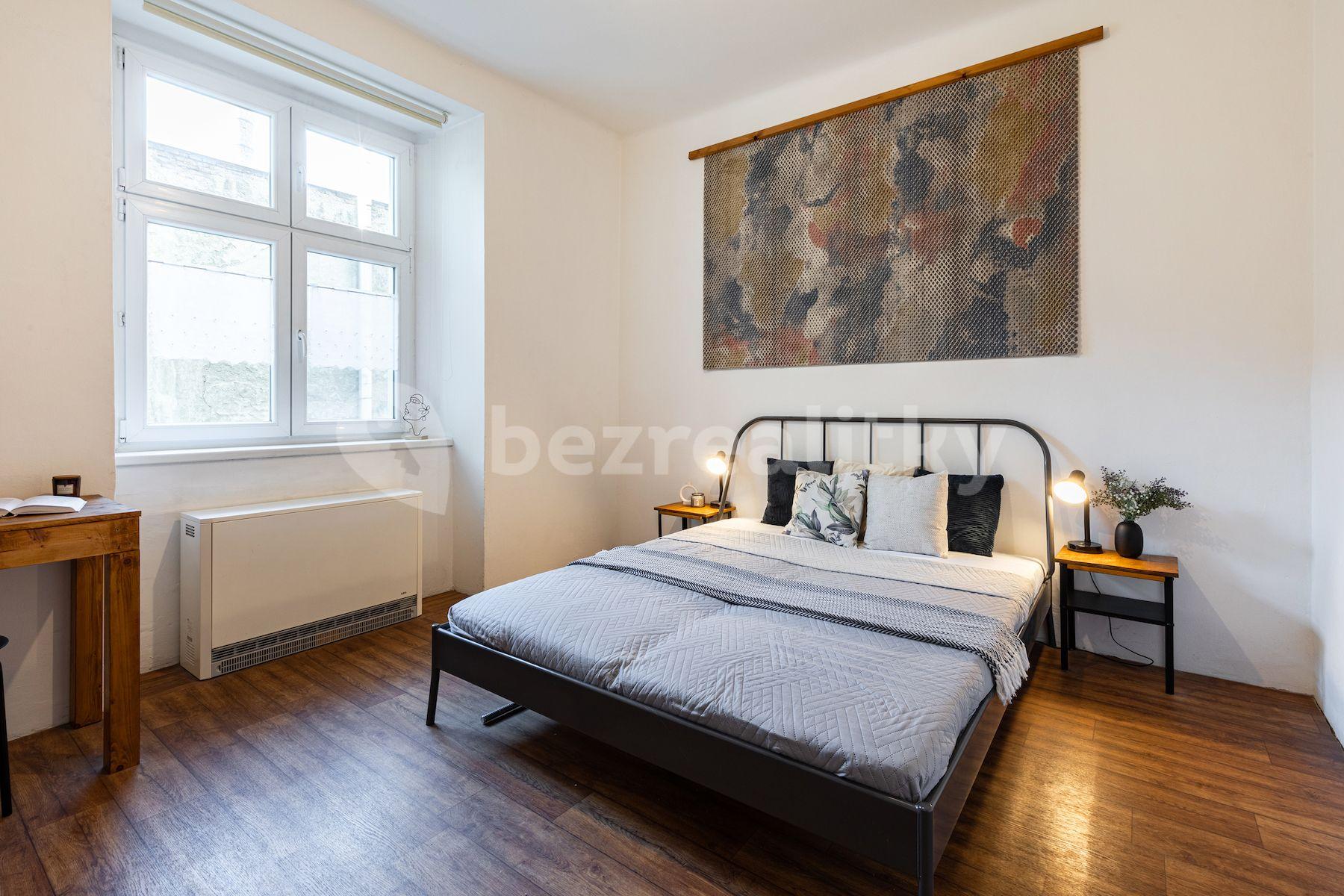 Predaj bytu 2-izbový 53 m², Komunardů, Praha, Praha