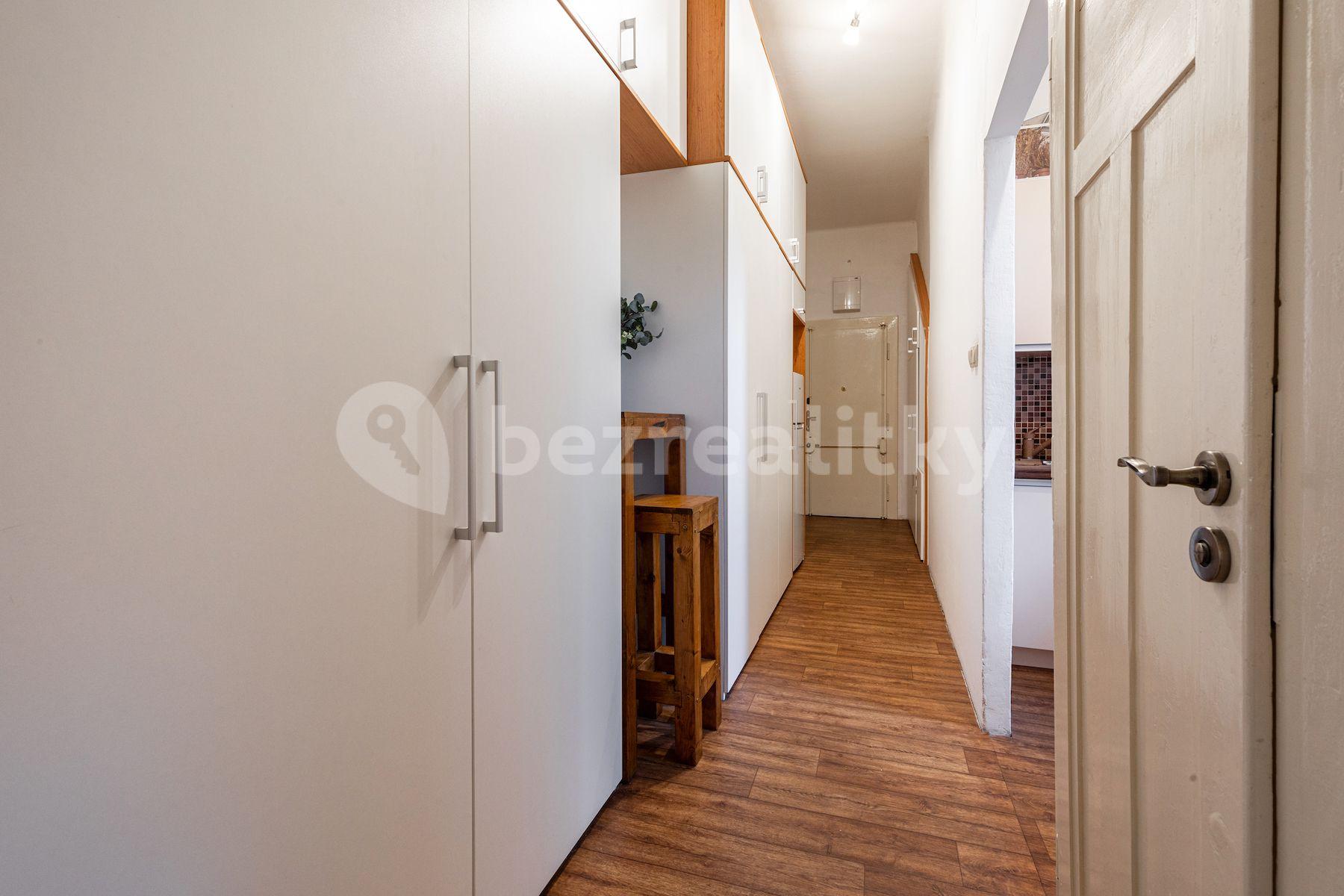 Predaj bytu 2-izbový 53 m², Komunardů, Praha, Praha