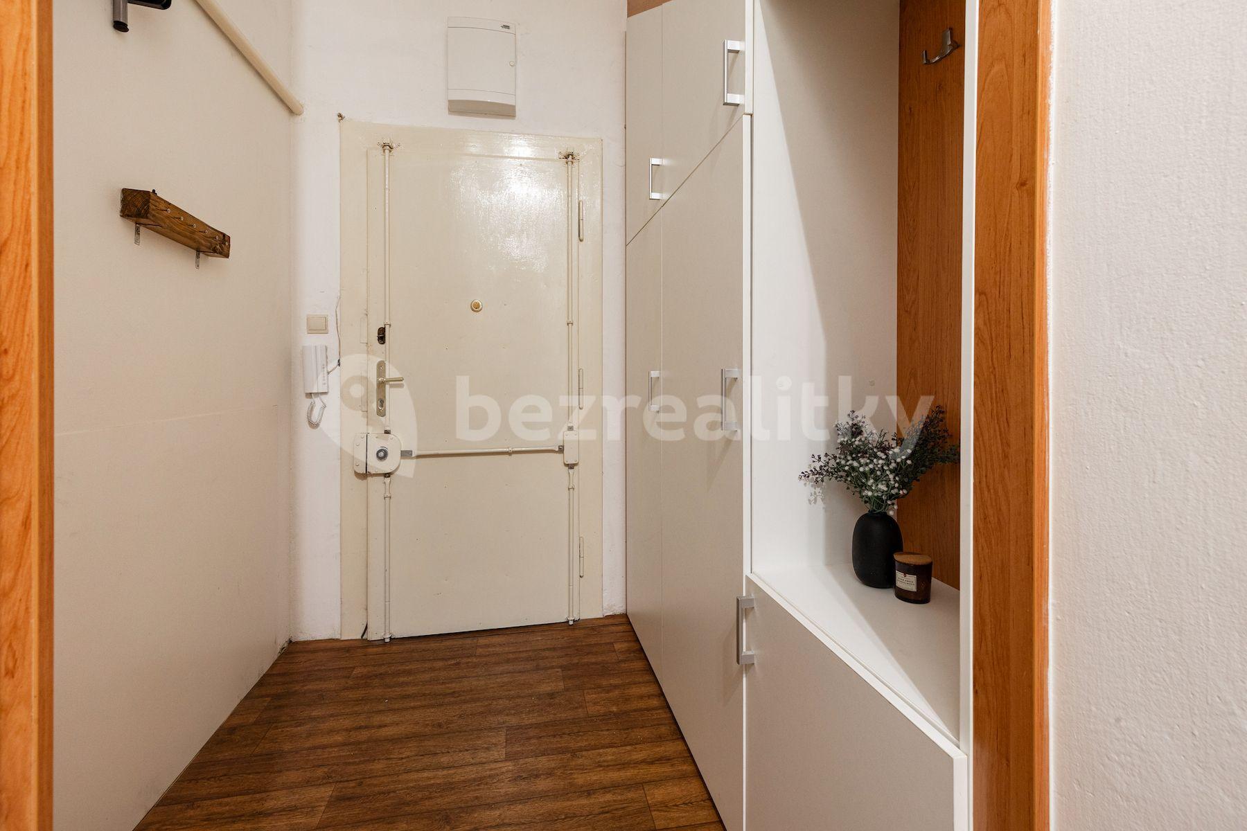 Predaj bytu 2-izbový 53 m², Komunardů, Praha, Praha