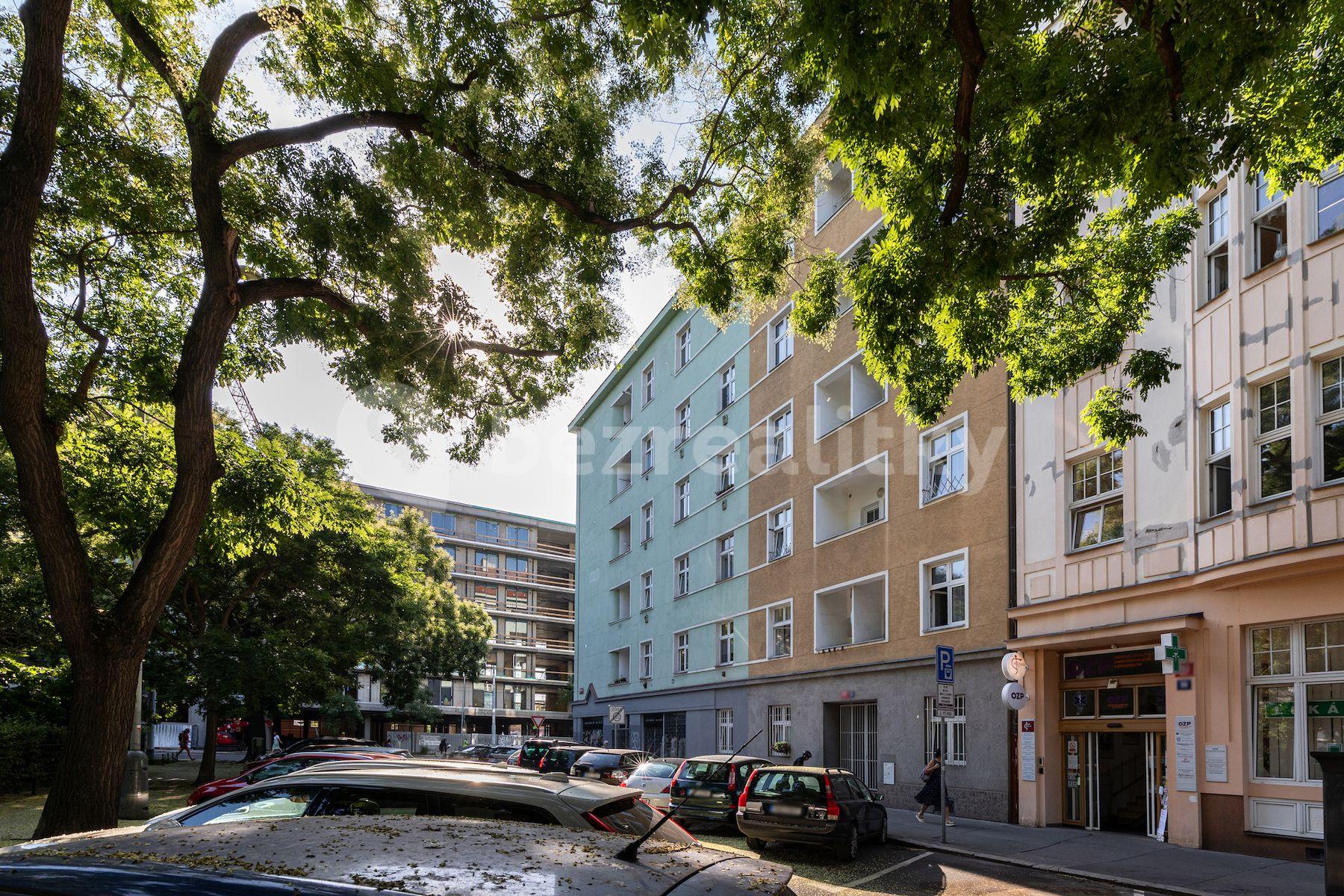 Predaj bytu 2-izbový 53 m², Komunardů, Praha, Praha